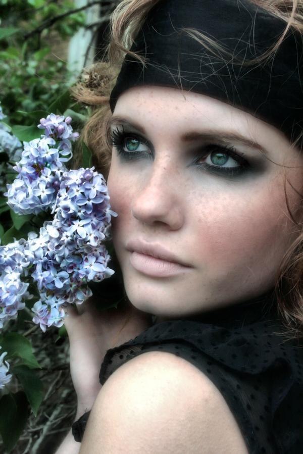 Female model photo shoot of Katelyn Eyford