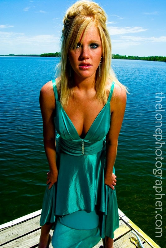 Female model photo shoot of Linzee J by LaMishia Allen in Stockton Lake