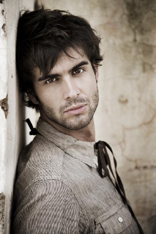 Male model photo shoot of Alberto Jorrin