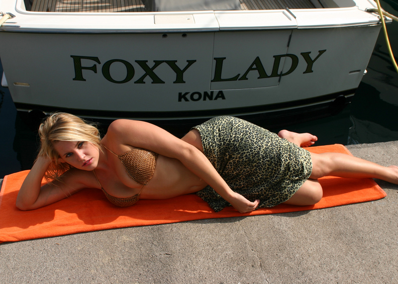 Female model photo shoot of Annika Sjogren by Journeys Photographic in Kona 