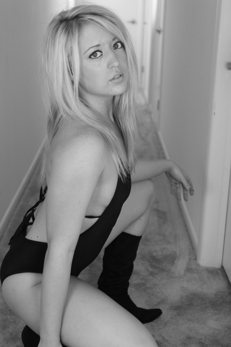 Female model photo shoot of kelseyann