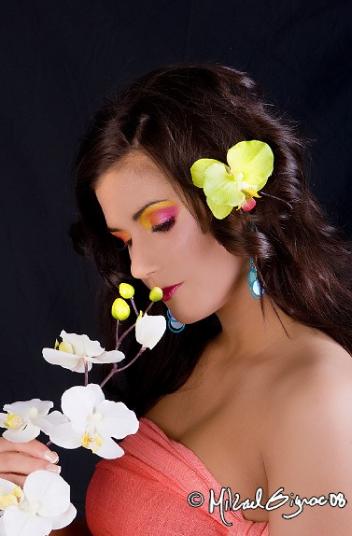 Female model photo shoot of LadySarah by Mikael - Photographe, makeup by natacha trottier