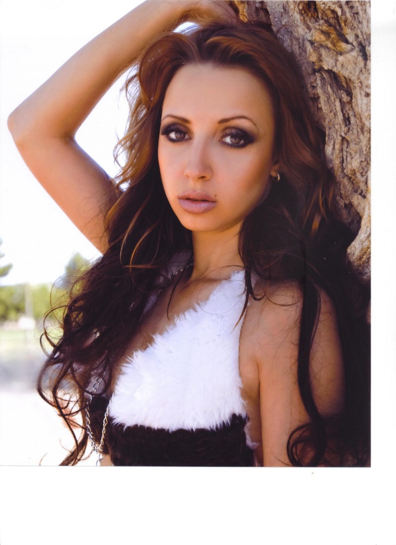 Female model photo shoot of Nina Gathergood in Las Vegas