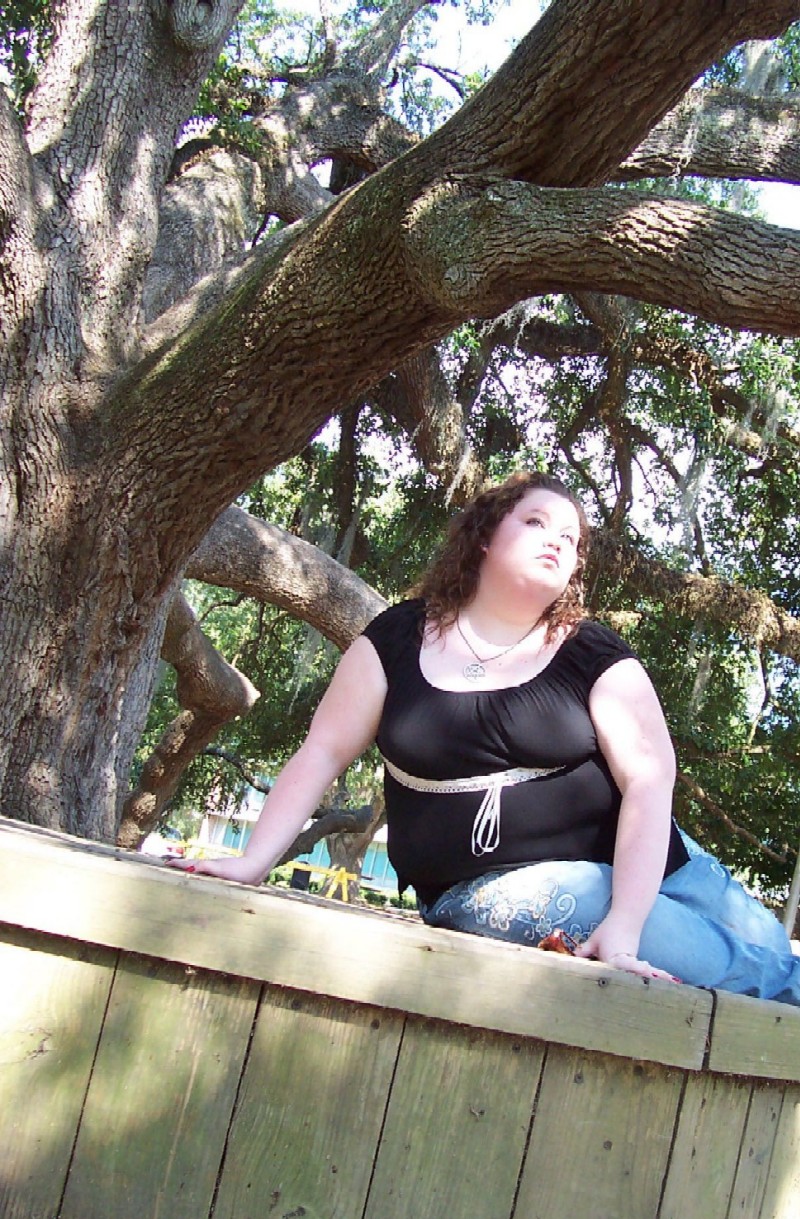 Female model photo shoot of Danielle Rene in SouthEastern University of Louisiana