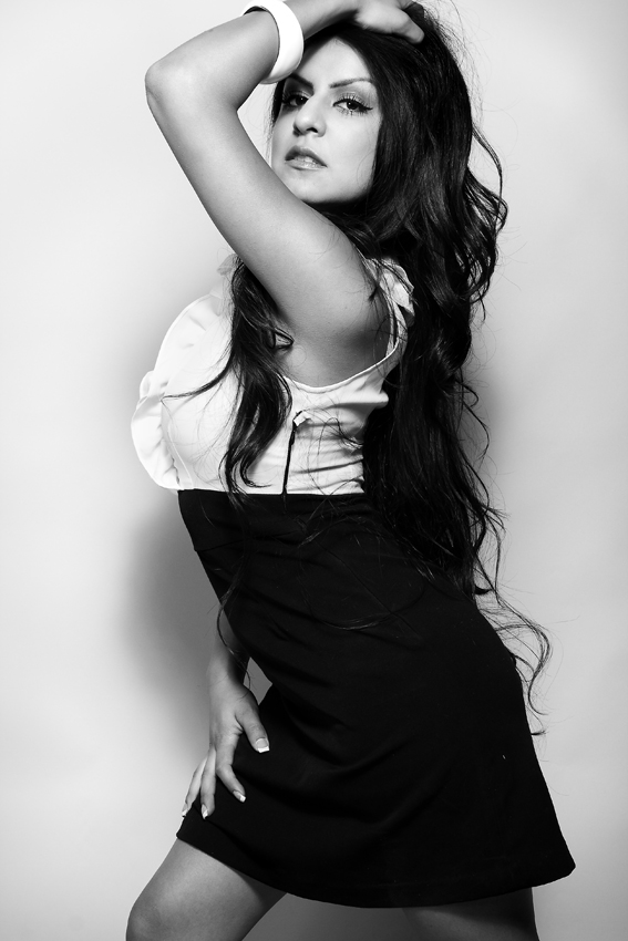 Female model photo shoot of Jess M S by Daniel Garay