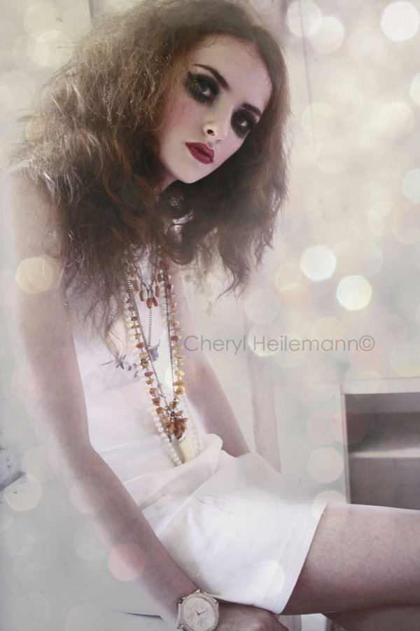 Female model photo shoot of Cheryl H