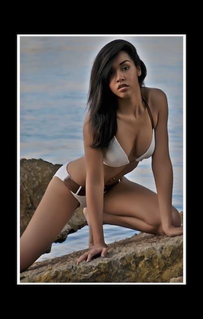 Female model photo shoot of Ginnette Rodriguez by erodphoto
