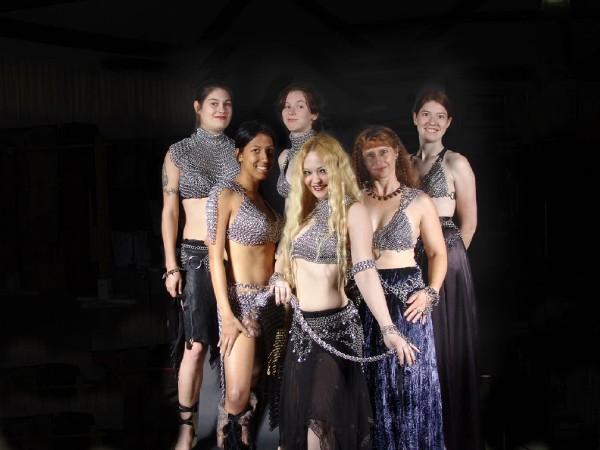 Male and Female model photo shoot of Pendragon Chainmail, Syn Fatale and Allegriana