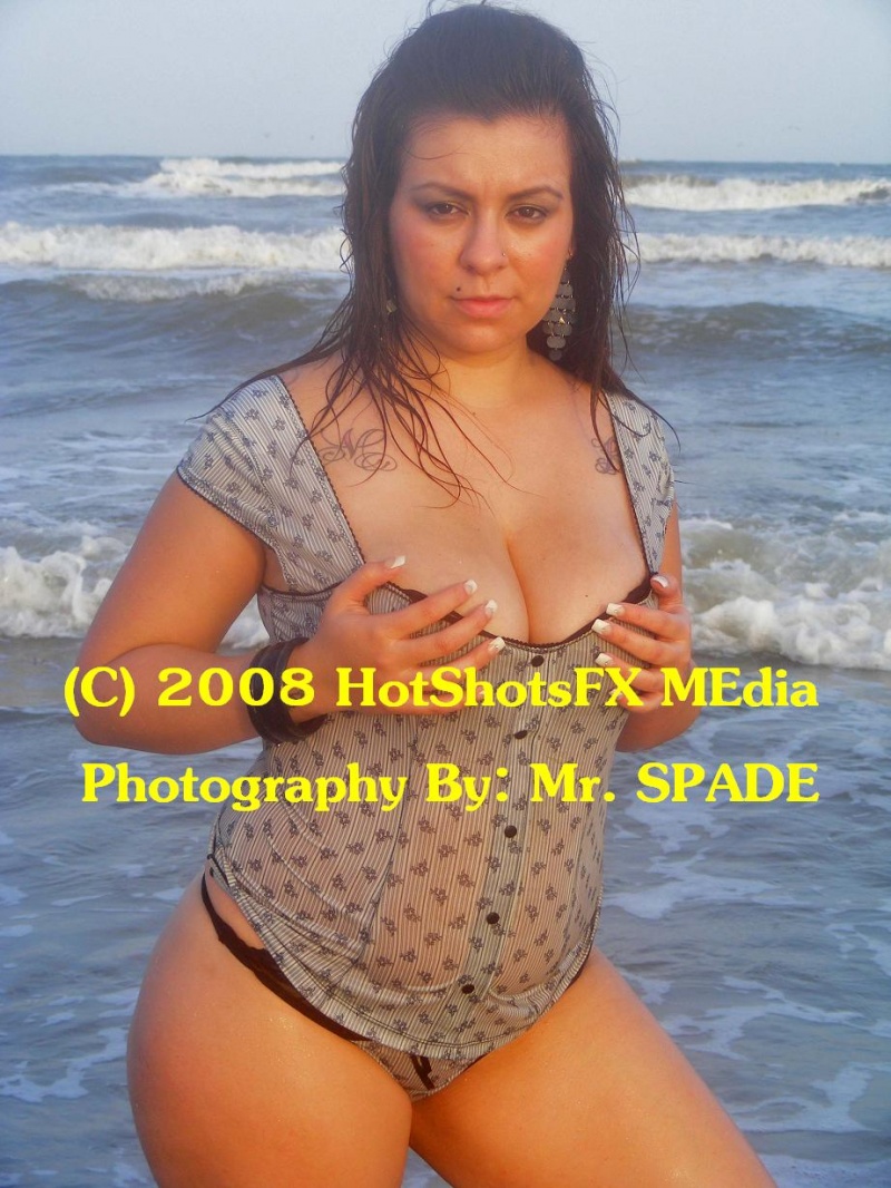 Female model photo shoot of MaARod