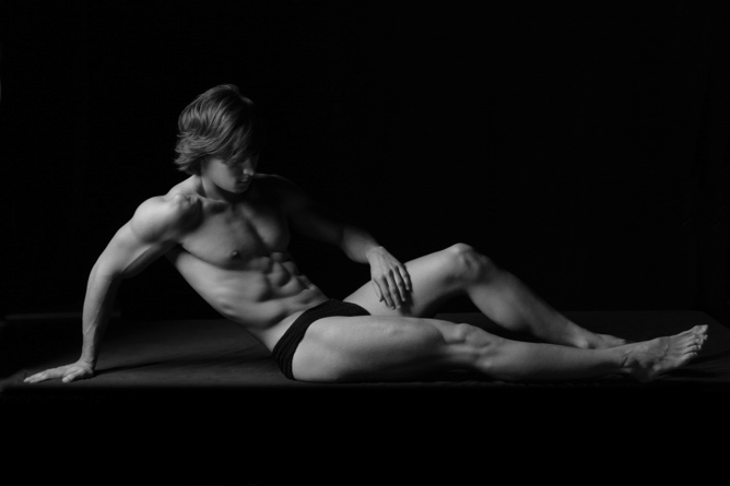 Male model photo shoot of Principe Olivier
