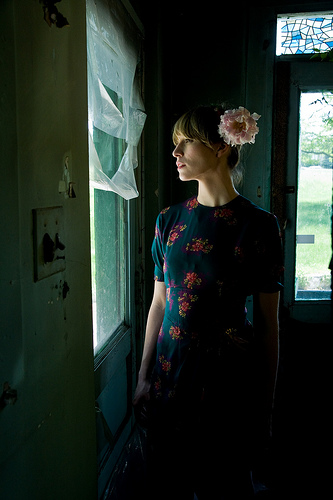 Female model photo shoot of laura kicey, wardrobe styled by Sarah Beaver