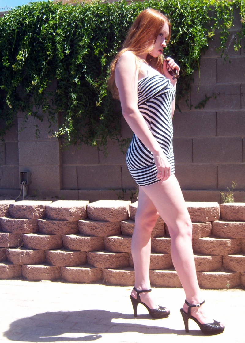 Female model photo shoot of Bella Mynx in Tucson