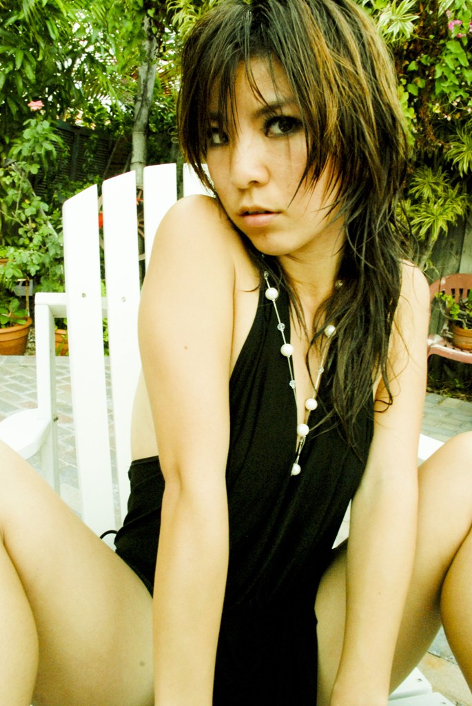 Female model photo shoot of Yumi Miami by jg_foto