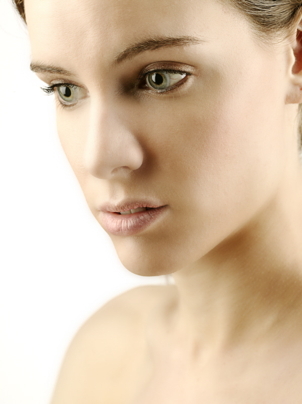 Female model photo shoot of Ella-Kate, makeup by Artysta Makijazu