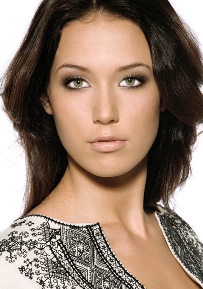 Female model photo shoot of Sarah Collins MUA, makeup by Sarah Collins MUA