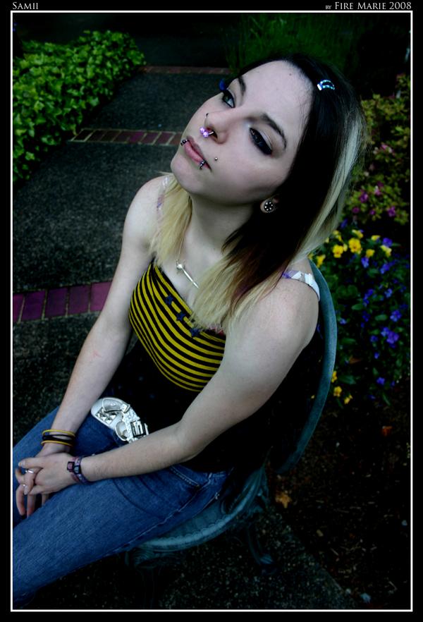 Female model photo shoot of Nitrious Oxcide by Lividly Vivid in Lakewood