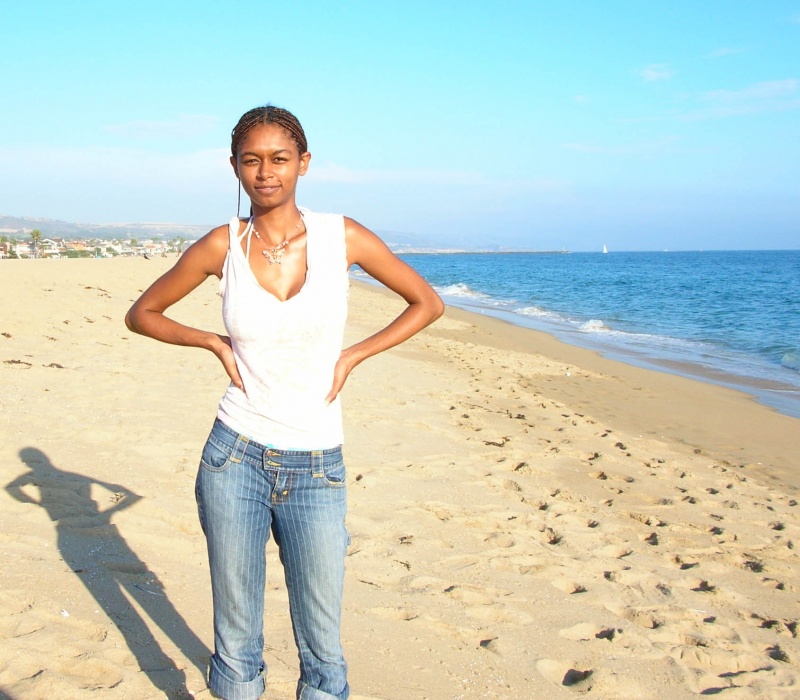 Female model photo shoot of Reinn in Huntington Beach