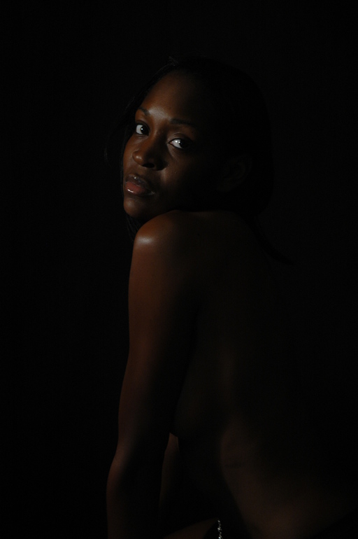 Female model photo shoot of Imelda Udobang