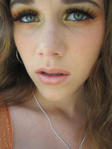 Female model photo shoot of tiffani nicole