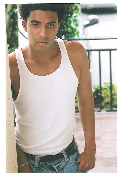 Male model photo shoot of Harley Souza