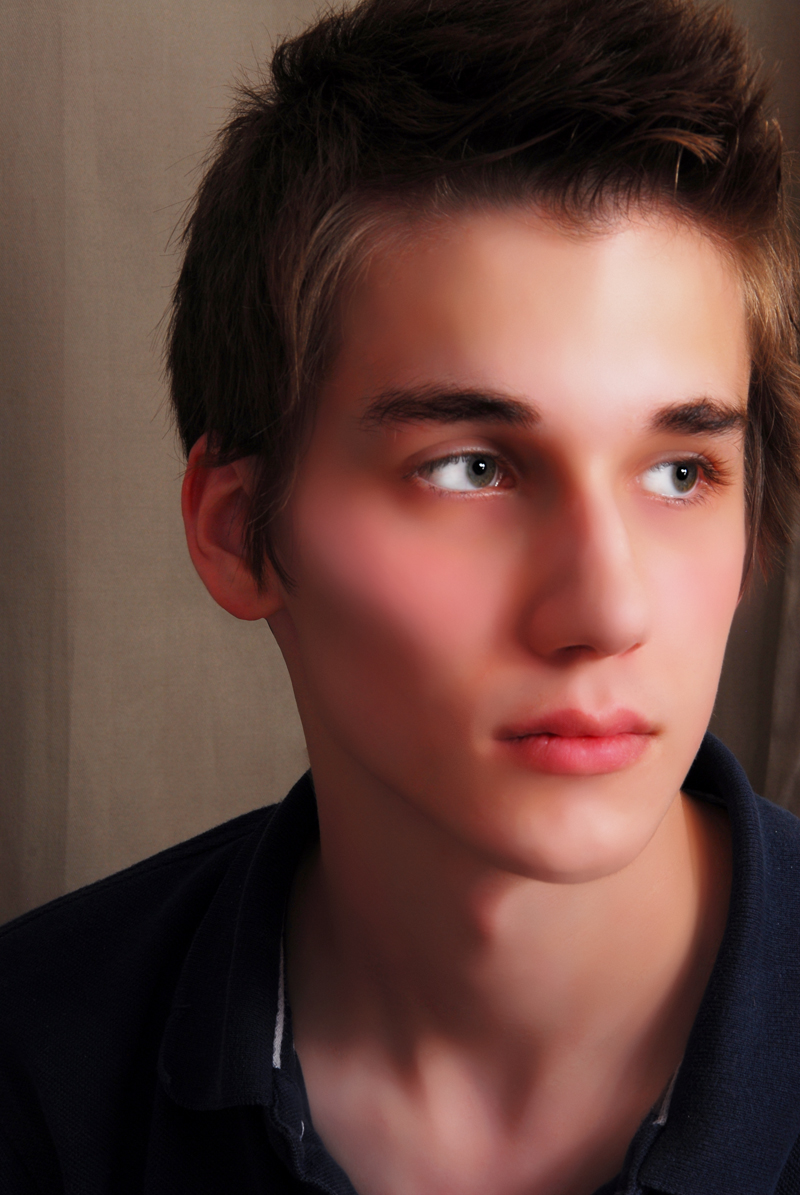 Male model photo shoot of Jeremy L by lIlIl