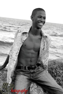 Male model photo shoot of Tyrone27