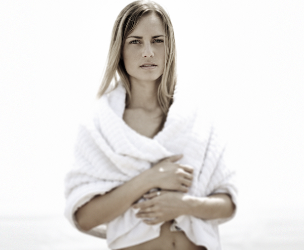 Female model photo shoot of VeronicaAmstutz