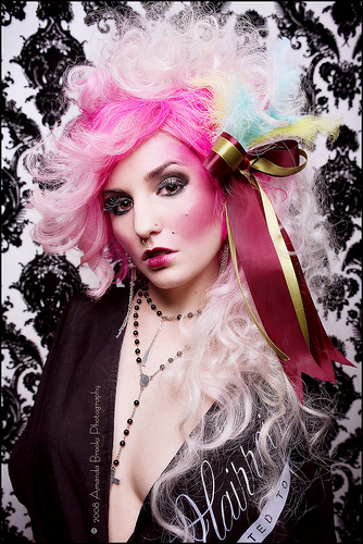 Female model photo shoot of Amanda Brooks Photo in Hairroin Salon Los Angles