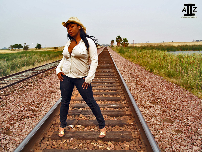 Female model photo shoot of Ms Franklin by AthruZ Photography in Antioch,CA