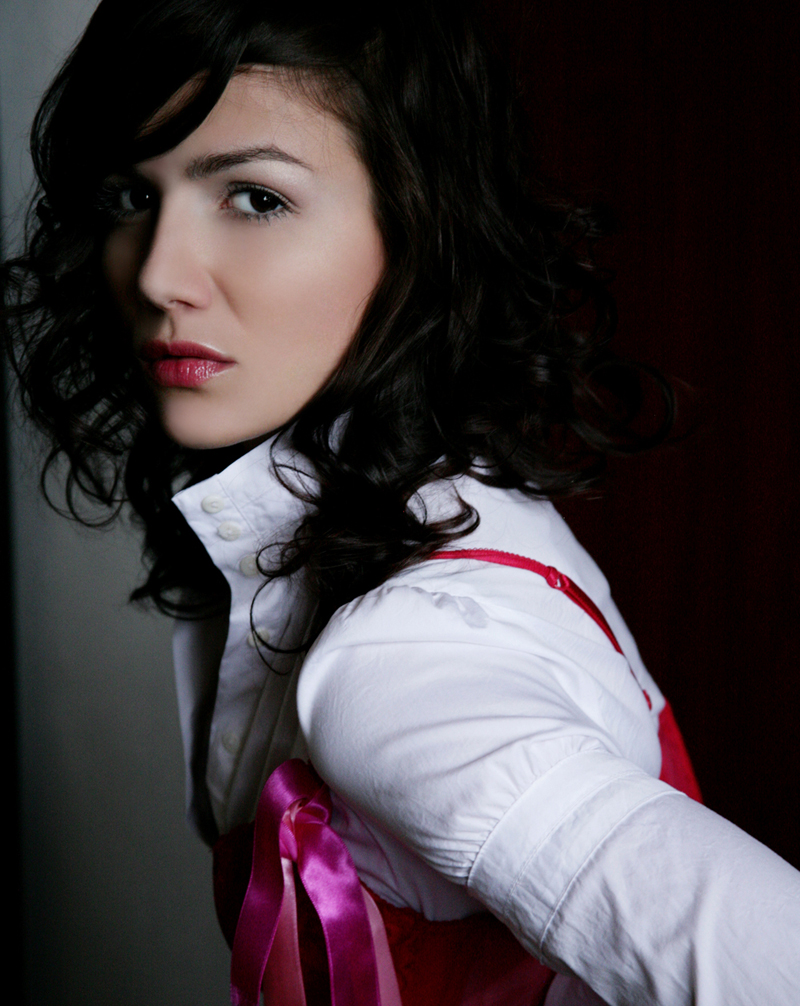 Female model photo shoot of Dana Gajtandzievova