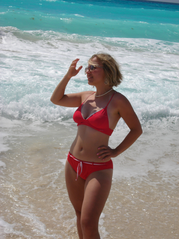 Female model photo shoot of Aska in Cancun