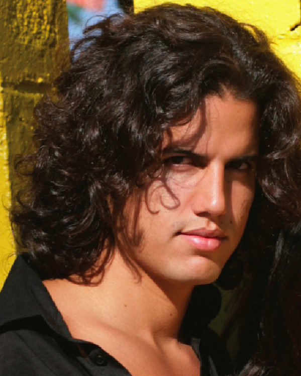 Male model photo shoot of Enrique Aviles