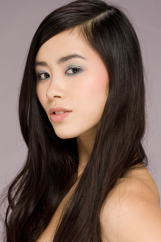 Female model photo shoot of myhuong