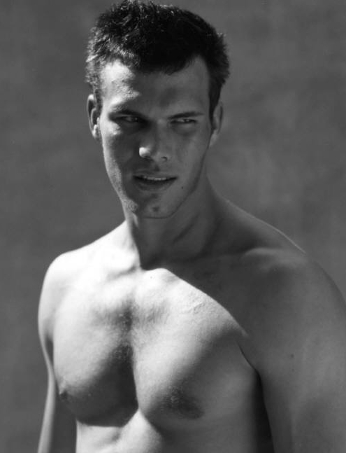 Male model photo shoot of Pasha Paul in Miami