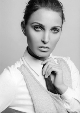 Female model photo shoot of _Helen_