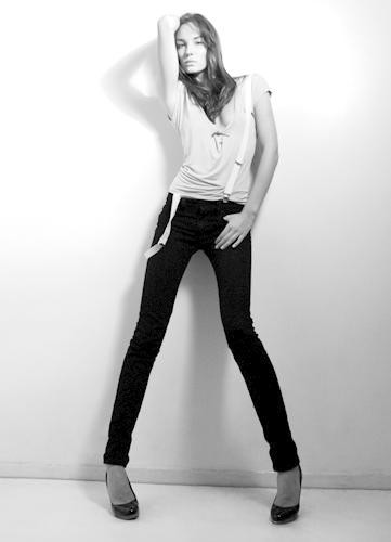 Female model photo shoot of Nuria Q