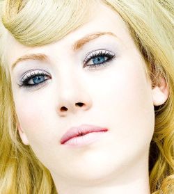 Female model photo shoot of Courtney McCabe, hair styled by Lauren McCowan