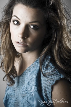 Female model photo shoot of Danni Pivetta