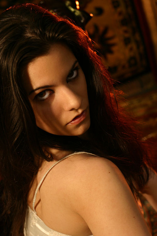 Female model photo shoot of Elizabeth Drake