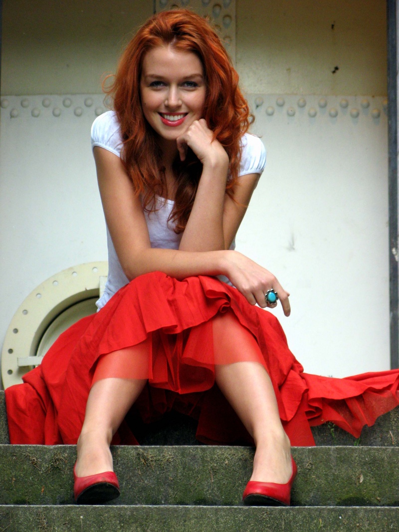 Female model photo shoot of Anna Levin