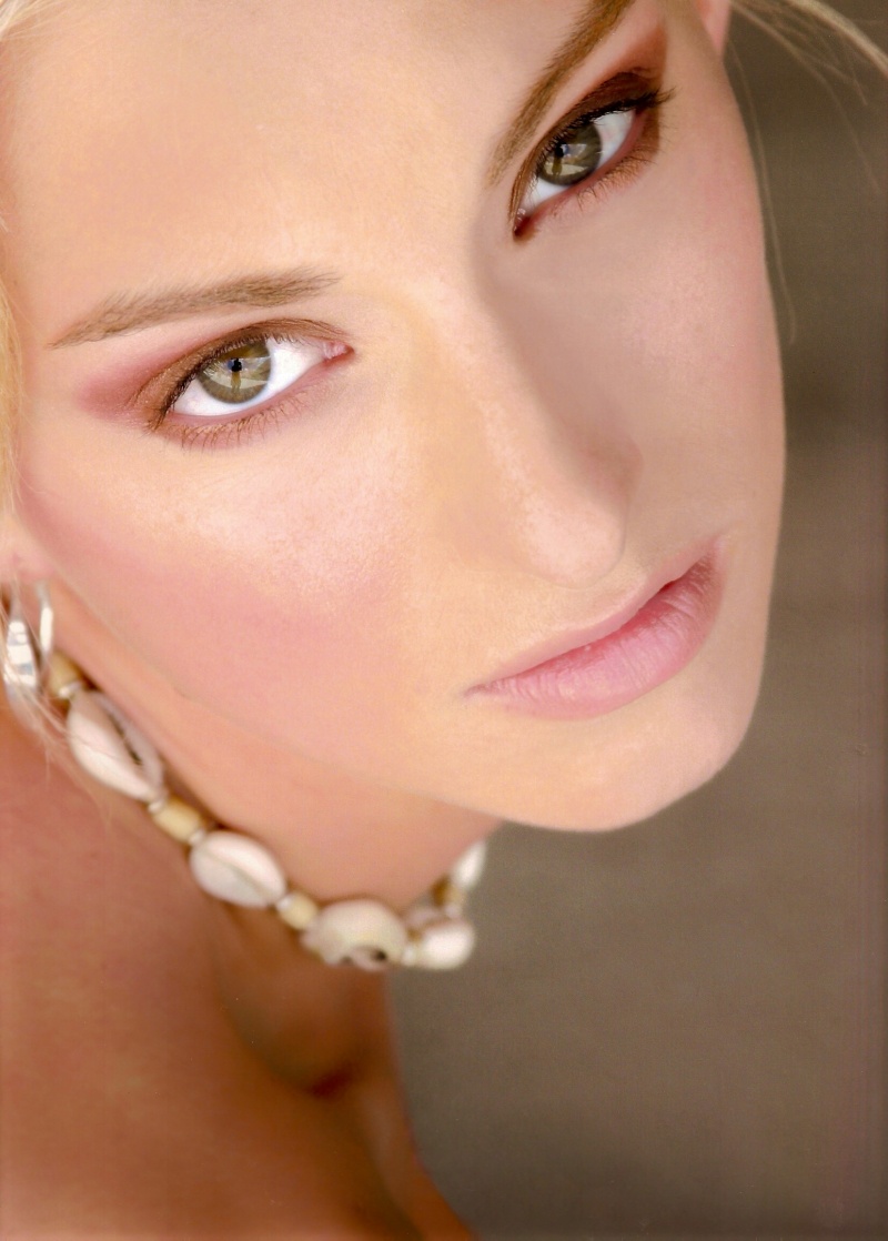 Female model photo shoot of Janna Wilson in Orlando, FL
