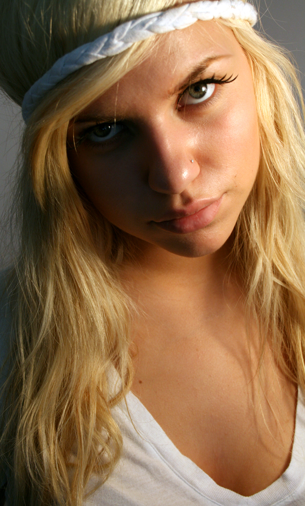 Female model photo shoot of tessamarie