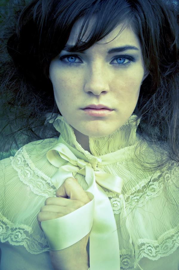 Female model photo shoot of Jessica Pemberton by Caitlin Bellah 