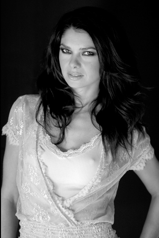 Female model photo shoot of dana Hargitay in venice, Ca