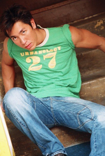 Male model photo shoot of Ken Lim