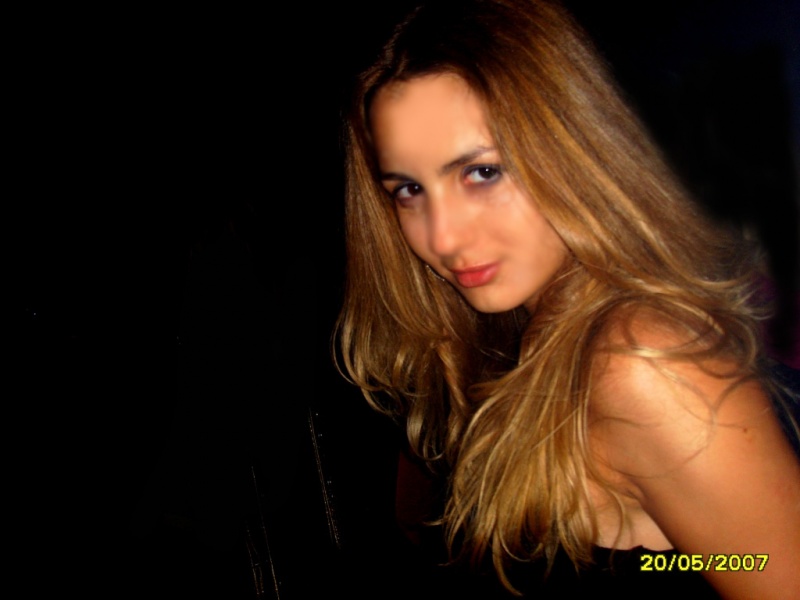 Female model photo shoot of MariaDK