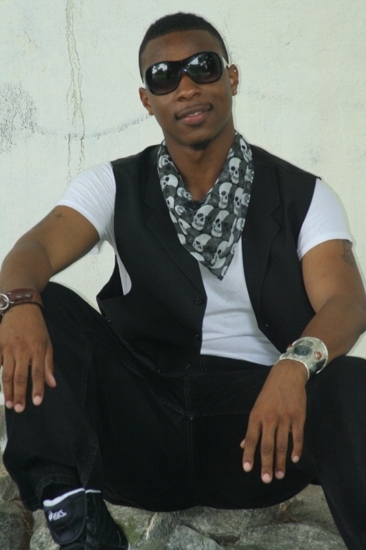 Male model photo shoot of Octavis by Photographer4u in At Piedmont Park