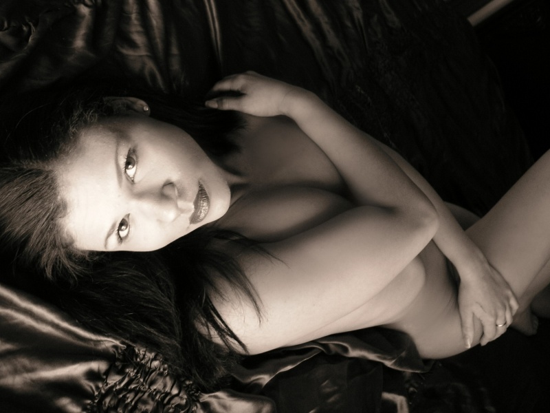 Female model photo shoot of Quelinda in Mount Vernon, WA