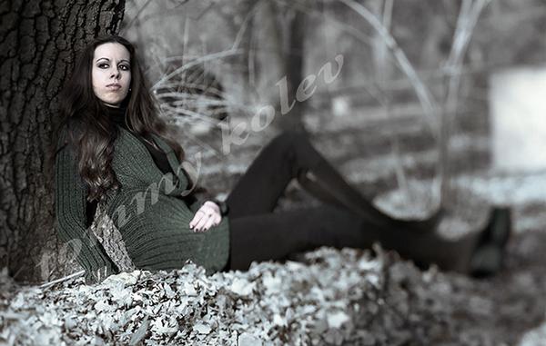 Female model photo shoot of Luthiena