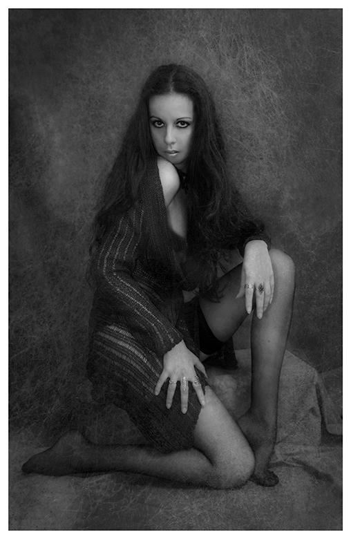 Female model photo shoot of Luthiena
